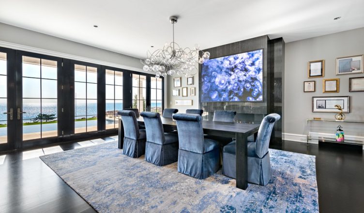 Enhance The Look Of Interior Design With Crystal Chandeliers