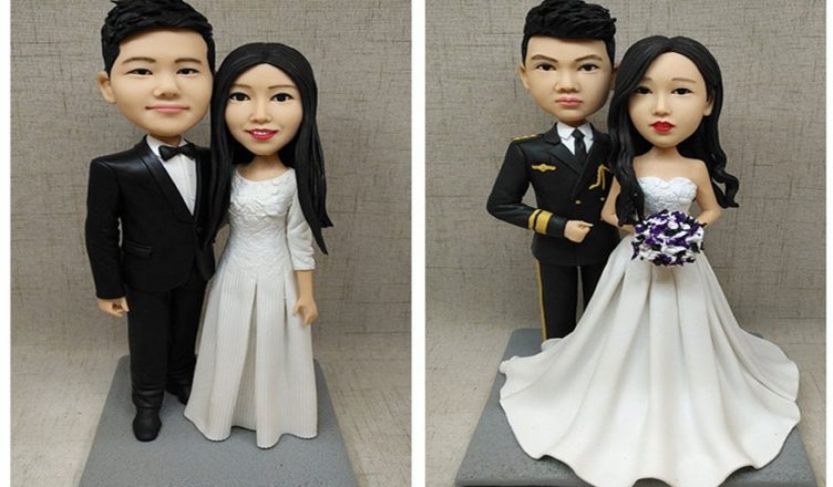 Personalized Wedding Bobblehead add character to your wedding decorations.